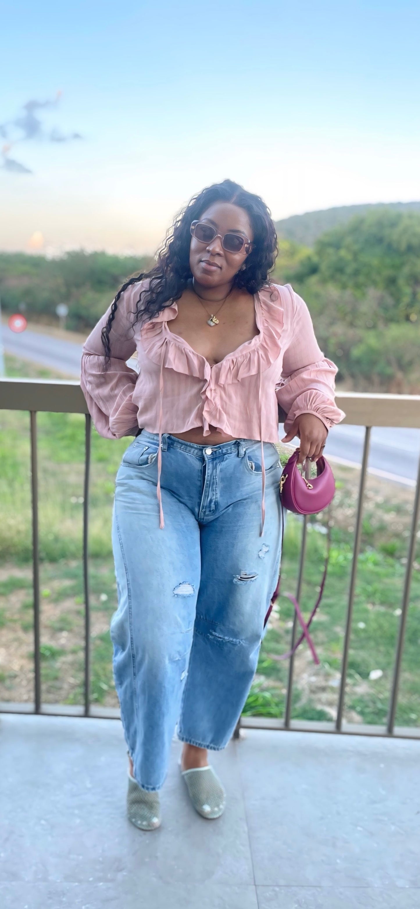 Distressed mid rise barrel ankle jeans
