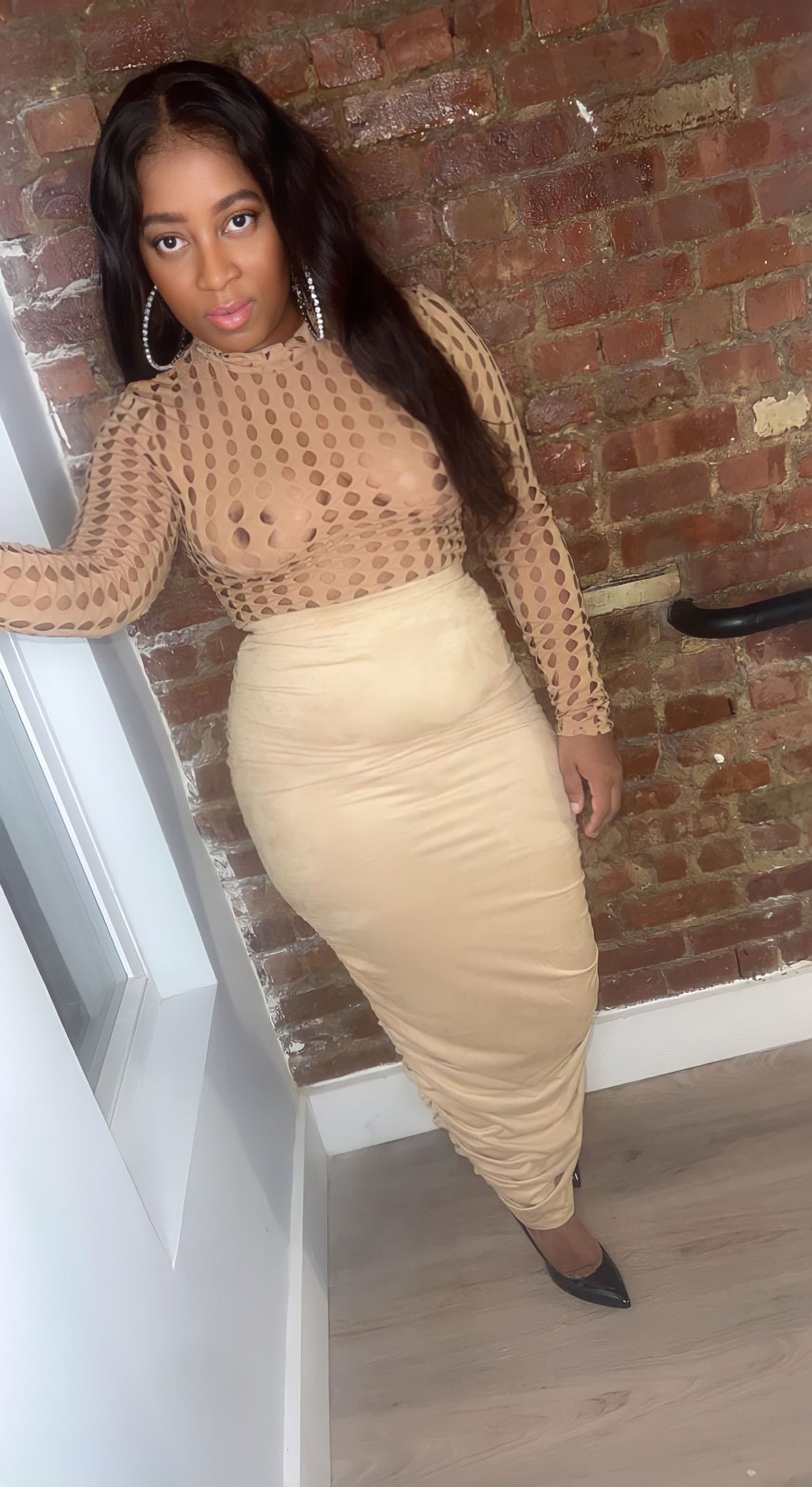 Lauren holes all over top